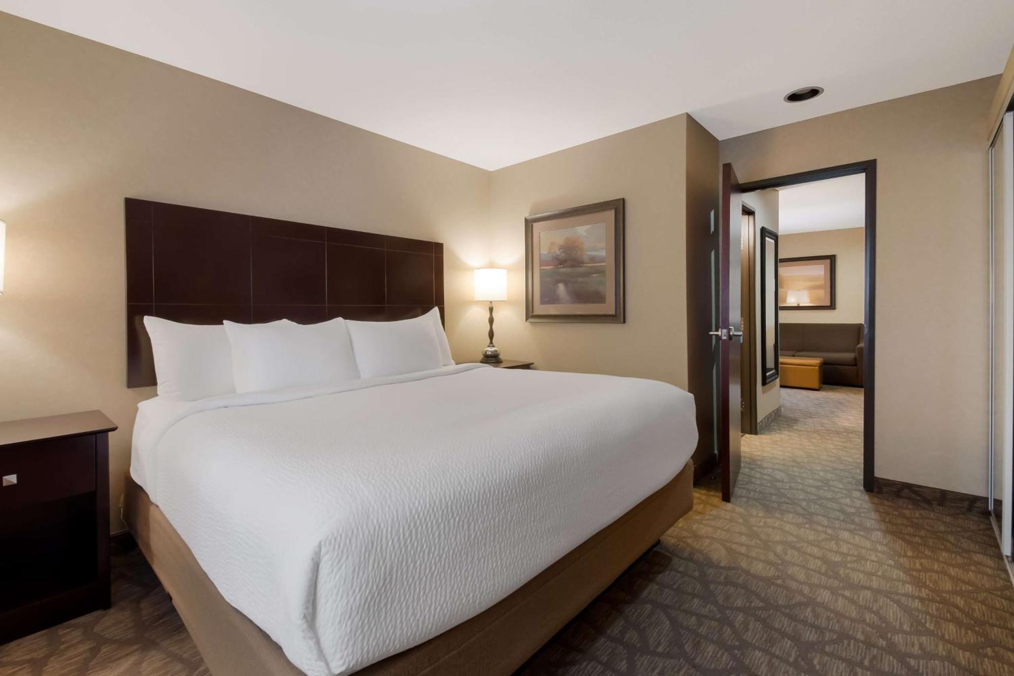 Best Western University Inn&Suites Forest Grove Exterior foto